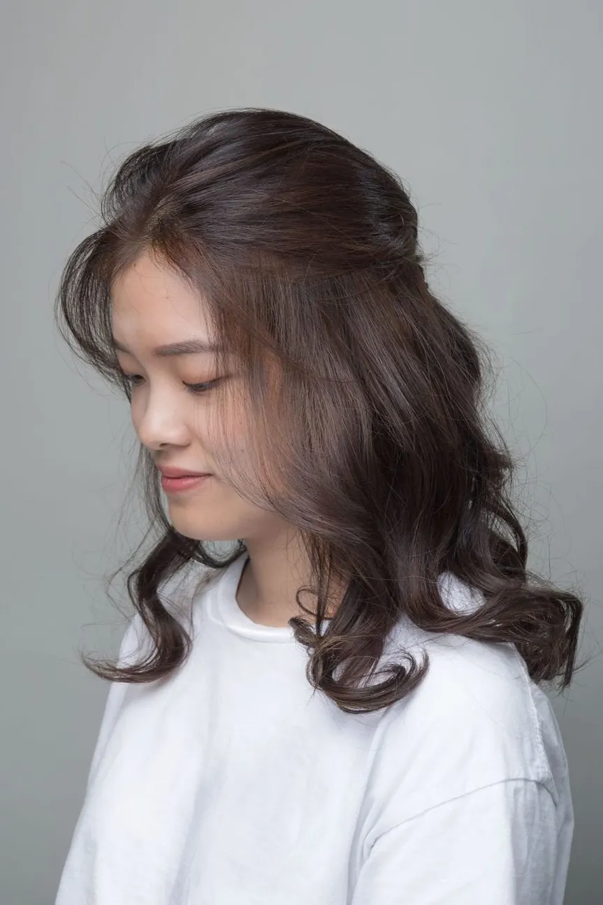 楠梓燙髮 女生 長髮 大捲 側面