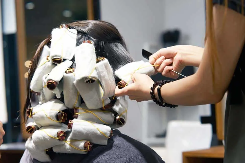 以不同尺寸捲子安排木馬捲層次